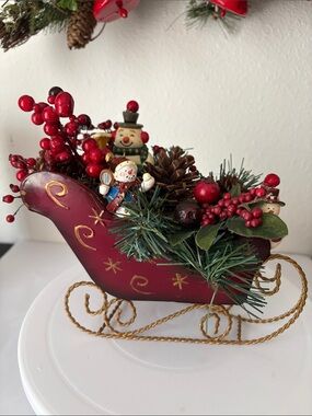 Source Unknown Red and Green Holiday Sleigh Centerpiece